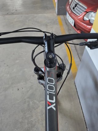 Bicicleta Rockrider 29 Roja y Negra