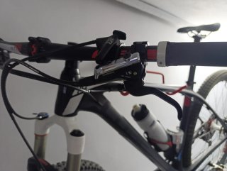 Bicicleta Montaña Cube Carbono