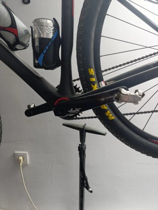 Bicicleta Montaña Cube Carbono