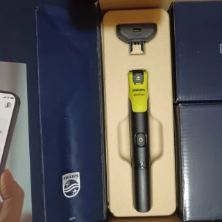 Philips OneBlade 360 con Bluetooth