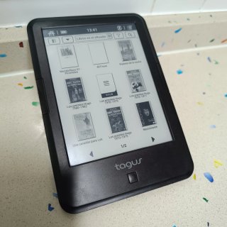 Libro electrónico Tagus Negro