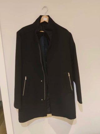 Abrigo de paño negro talla 52