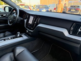 Volvo XC60 T8 390cv Rdesing techo solar AWD
