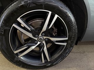 Volvo XC60 T8 390cv Rdesing techo solar AWD