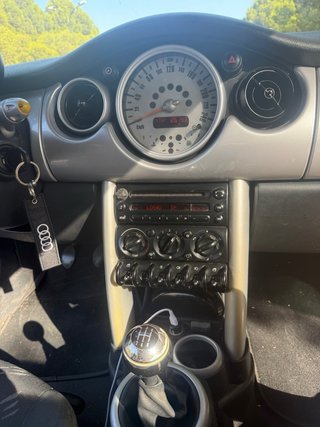 MINI Cabrio 2009