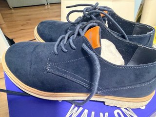 Zapatos azul marino de ante, talla 37