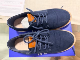 Zapatos azul marino de ante, talla 37