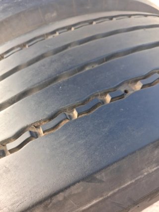 Neumáticos 295/80 R 22.5