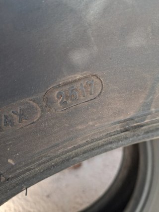 Neumáticos 295/80 R 22.5