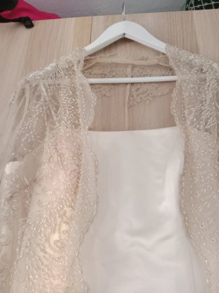 Traje de Novia Abrigo Encaje y Pedrería