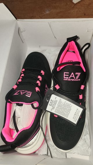 Zapatillas EA7 Emporio Armani Negras y Rosa Flúor
