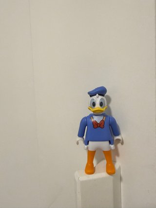 Figura Pato Donald Kinder Disney