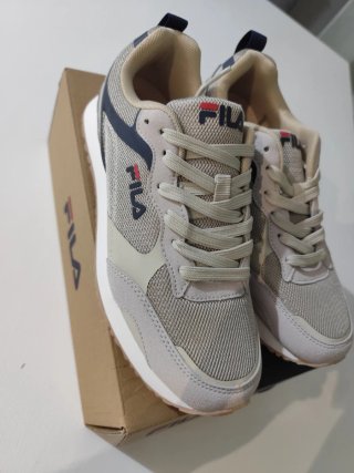 Zapatillas Fila Hombre Beige y Azul
