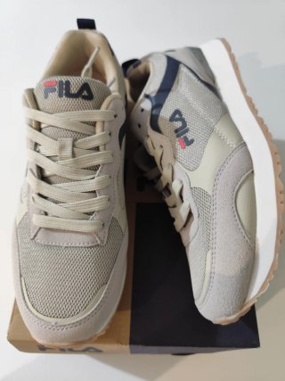 Zapatillas Fila Hombre Beige y Azul