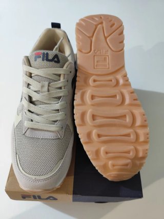 Zapatillas Fila Hombre Beige y Azul
