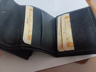 Dos billeteraVagg y Ubrique negra Caballero