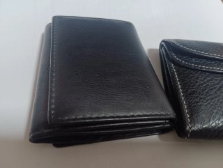 Dos billeteraVagg y Ubrique negra Caballero