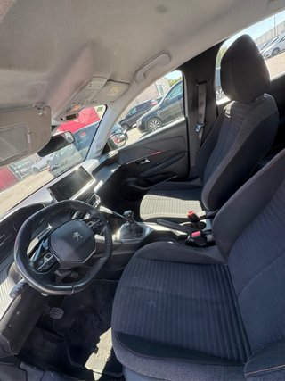 Peugeot 208 2022