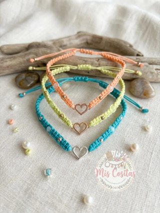 Pulsera Corazón Macramé
