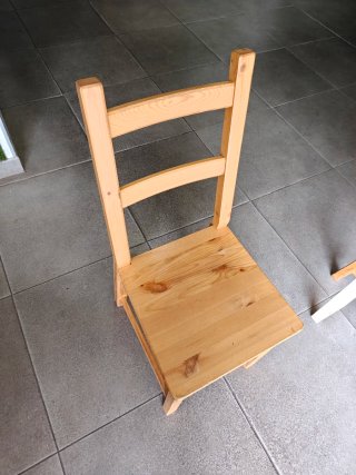 Mesa y 4 Sillas Madera