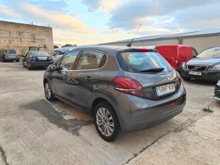 Peugeot 208 2018