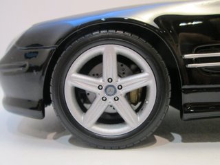 1/18 Mercedes SL500 (R230) 2001 Motormax MODIFICAD