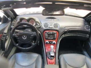 1/18 Mercedes SL500 (R230) 2001 Motormax MODIFICAD