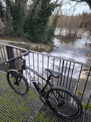 Bicicleta Giant Terrago 26”