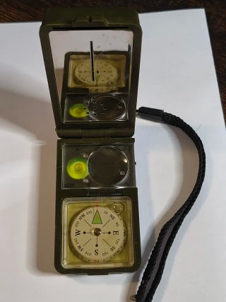 Minikit de supervivencia multifunc retro militaria