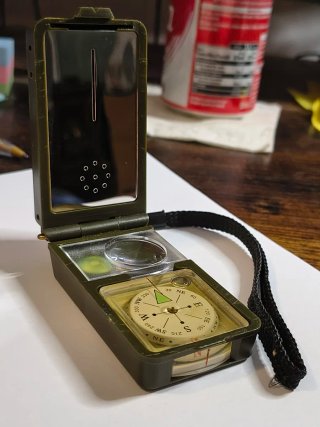 Minikit de supervivencia multifunc retro militaria