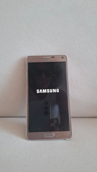 Samsung Galaxy Note 4 Caja y Cargador