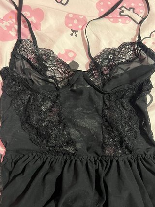 Pijama sexy de encaje negro