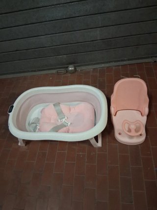 Vaschetta bagnetto con riduttore e seggiolino 15€