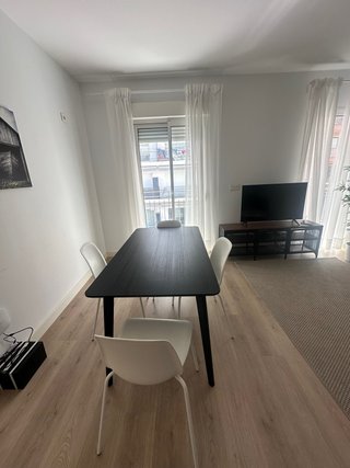 Mesa LISABO Ikea Negra 140 x 78cm
