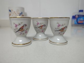 Juego 3 Hueveras Porcelana Pájaros antiguas