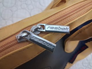 Bolso Reebok Piel Genuina Amarillo y Azul