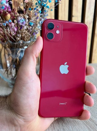 iPhone 11 64GB Rojo