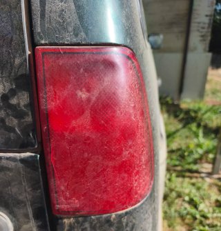 Piloto trasero derecho Nissan Terrano 2