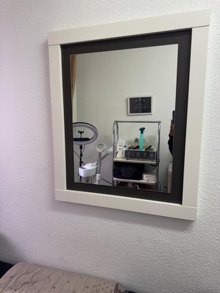 Vendo varios inmobiliario de peluqueria y estetica