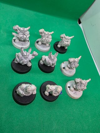 Bloodbowl dwarf squad warhammer