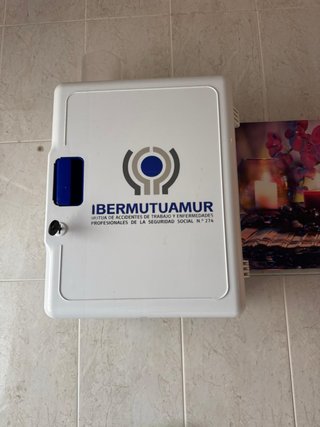Vendo inmobiliario de peluquería y estética