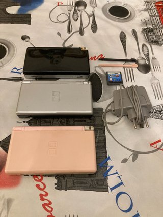 Consolle Nintendo DS Lite in lotto