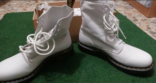 Stivaletti Dr. Martens 125€
