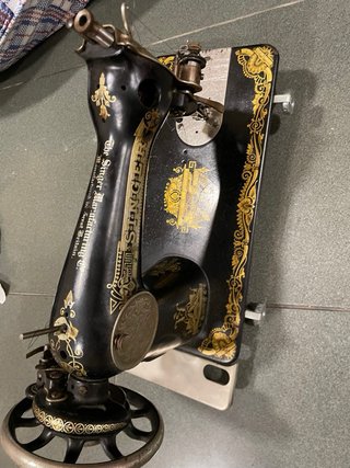 Máquina de coser Singer antigua