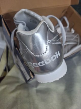 Sapatilhas Reebok Cinza Tamanho 37