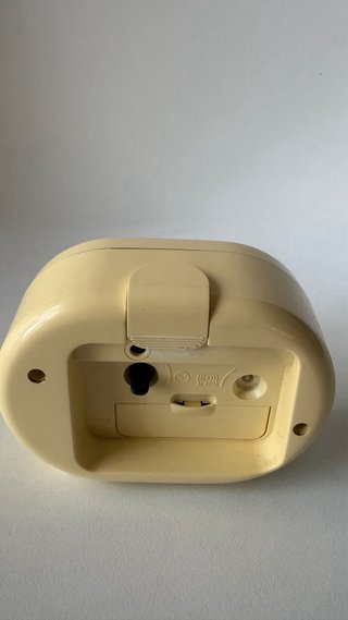 Reloj Casio de mesa analógico