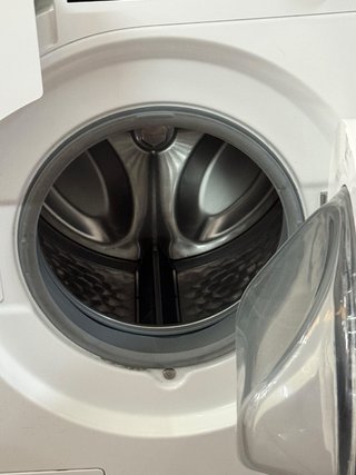 LAVADORA MIELE DE CARGA FRONTAL 8 KILOS