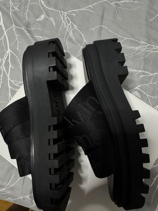 Sandalias Calvin Klein Negras Plataforma