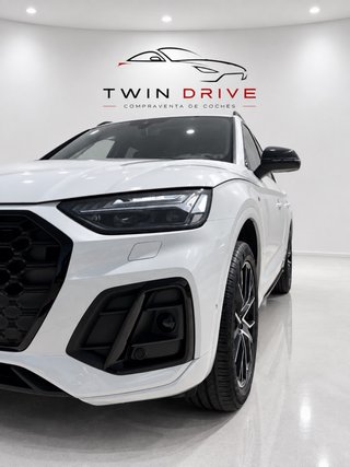 Audi Q5 black line