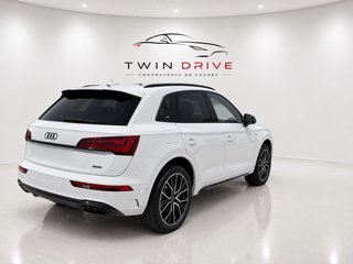 Audi Q5 black line